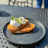EGGS ON TOAST