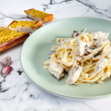 CHICKEN FETTUCINI CARBONARA