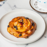 Sultana Croissant