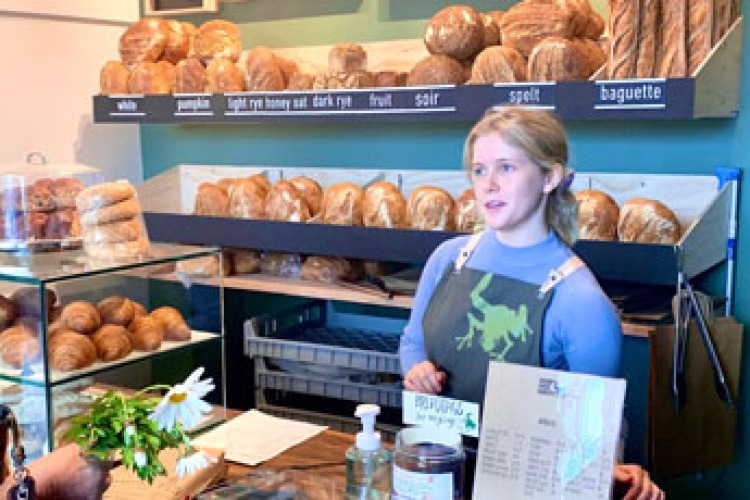 Woodfrog Bakery