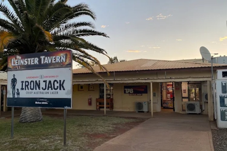 Gold n Nickel Bar & Bistro